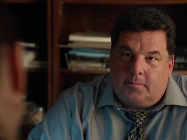 Blue Bloods, en español - Amigos en necesidad