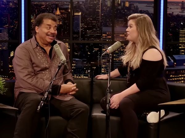 StarTalk with Neil deGrasse Tyson - The Science of Singing with Kelly Clarkson