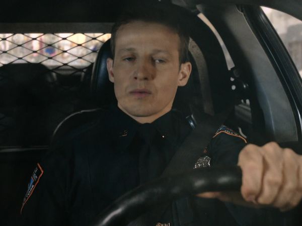 Blue Bloods (en español) - Negocios personales