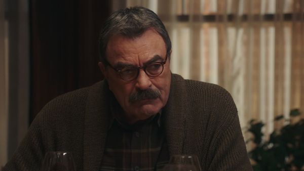 Blue Bloods, en español - Atonement