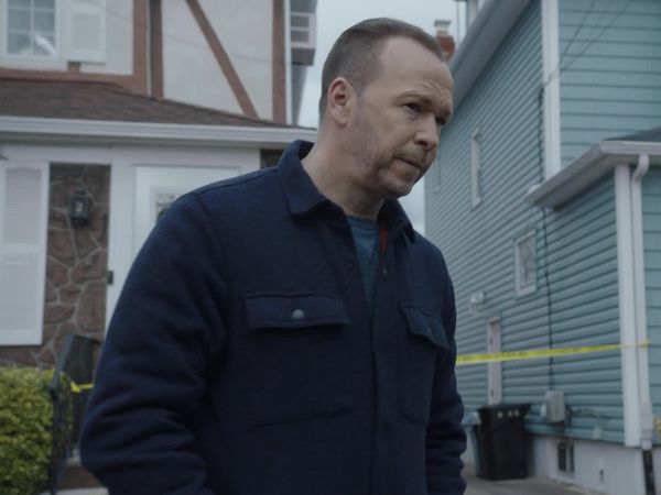 Blue Bloods, en español - In Too Deep