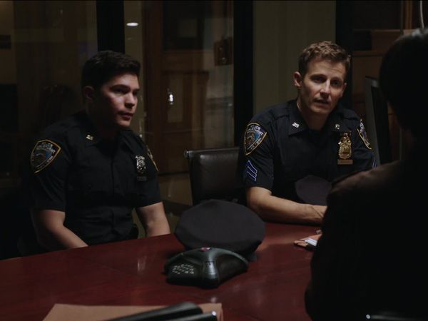 Blue Bloods, en español - Detrás de la sonrisa