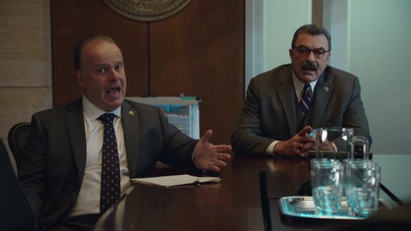 Blue Bloods, en español - Hipocresía