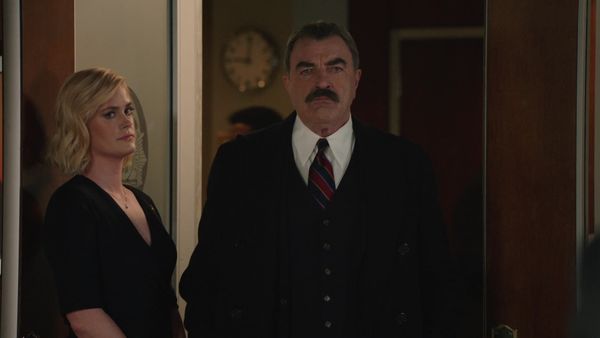 Blue Bloods, en español - Errores graves