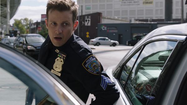 Blue Bloods (en español) - Sal en la herida