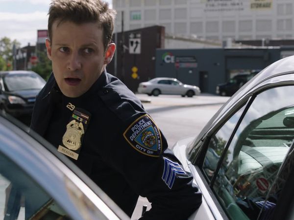 Blue Bloods (en español) - Sal en la herida