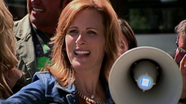 Extreme Makeover Home Edition USA - Famiglia Llanes