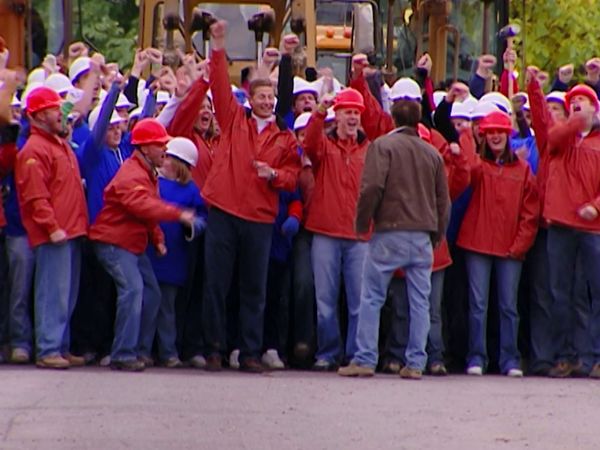 Extreme Makeover Home Edition USA - Famiglia Pauni