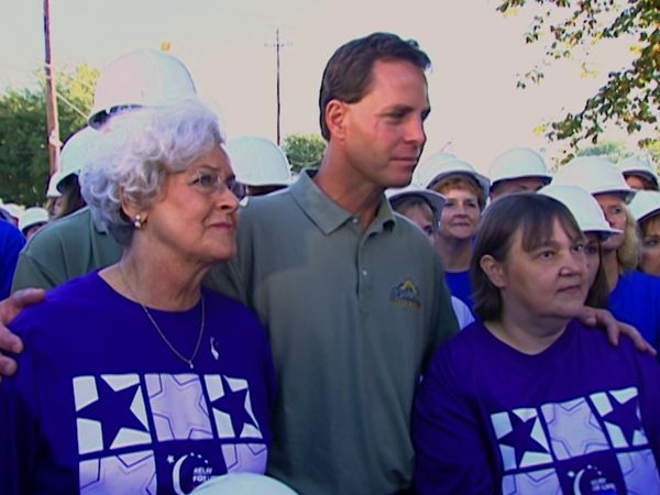 Extreme Makeover Home Edition USA - Famiglia Farina