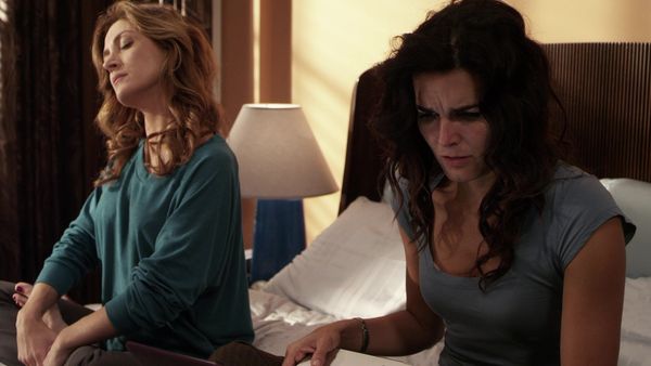 Rizzoli & Isles - I Kissed a Girl