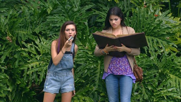 Every Witch Way - Emoji da Carinha de Macaco