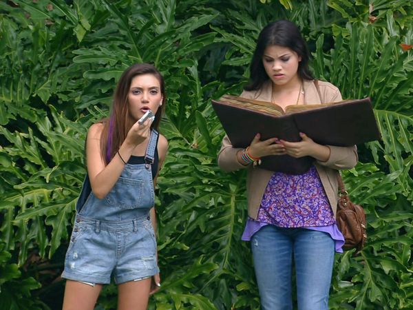 Every Witch Way - Emoji da Carinha de Macaco