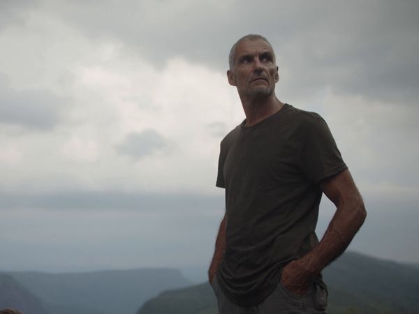 Into The Unknown - Les Lumieres De Brown Mountain
