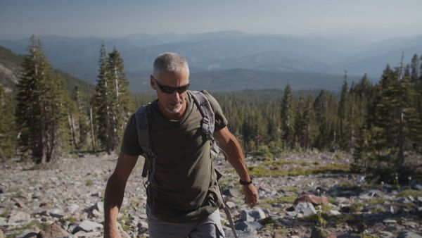 Into The Unknown - La Legende Du Mont Shasta