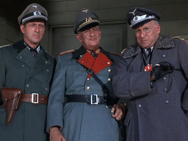 Hogan's Heroes - Operation Briefcase