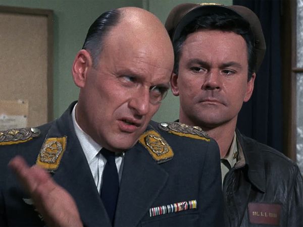 Hogan's Heroes - Heil Klink