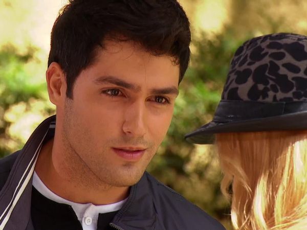 Amor Secreto - Episódio 63