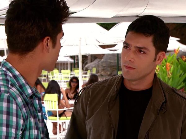 Amor Secreto - Episódio 73