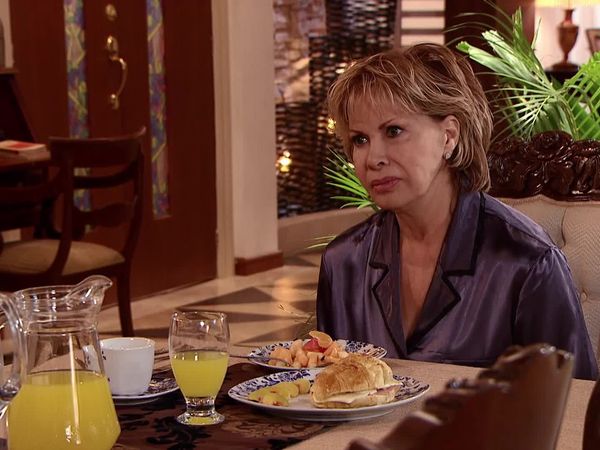 Amor Secreto - Episódio 76
