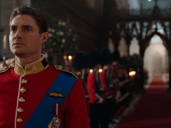 The Royals - Aleluia no Enterro, Réquiem no Casamento