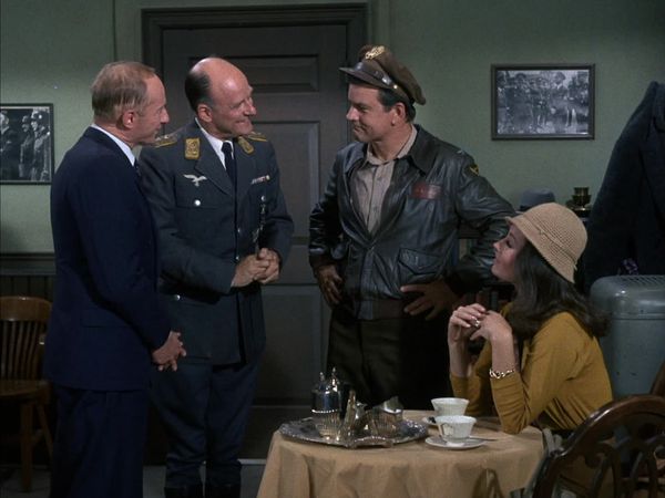 Hogan's Heroes - Guess Who Came to Dinner?