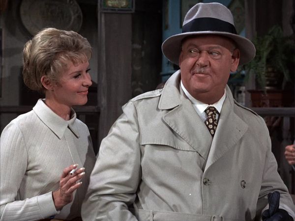 Hogan's Heroes - Man in a Box