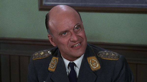 Hogan's Heroes - Hogan, Go Home