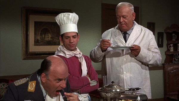 Hogan's Heroes - Cuisine A La Stalag 13