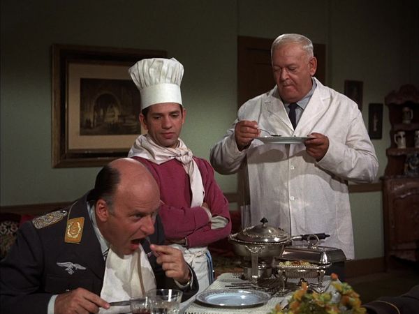 Hogan's Heroes - Cuisine A La Stalag 13