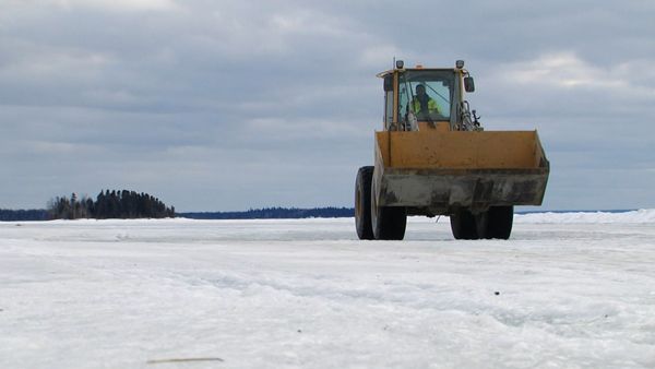 Ice Road Truckers - Episode 1010