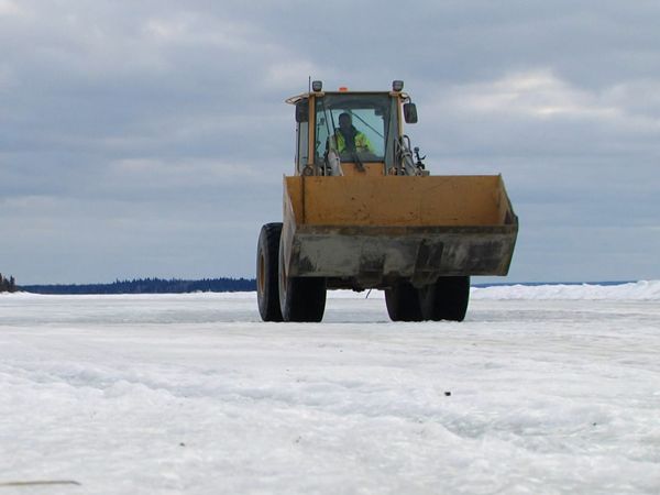 Ice Road Truckers - Episode 1010