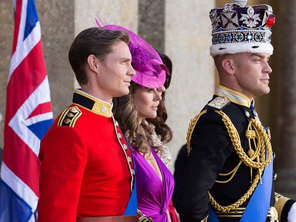 The Royals - Nascido para Consertar a Situação