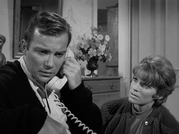 The Fugitive - Stranger In The Mirror