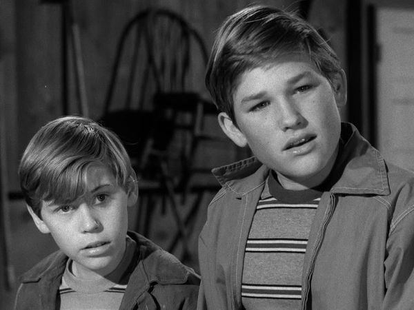 The Fugitive - In A Plain Paper Wrapper
