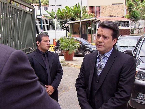 Amor Secreto - Episódio 103