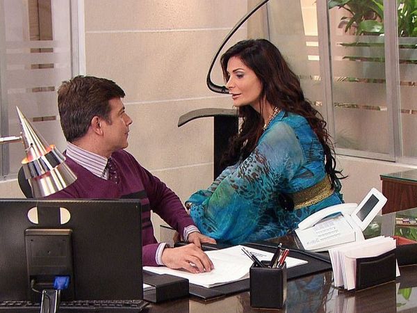 Amor Secreto - Episódio 100