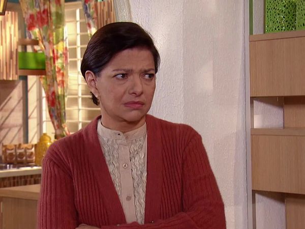 Amor Secreto - Episódio 81