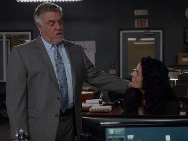 Rizzoli & Isles - Too Good To Be True