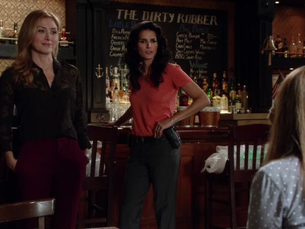 Rizzoli & Isles - Foot Loose