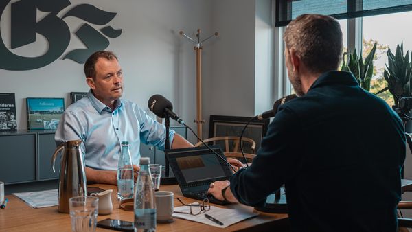 Bossword - AGF Special med Jacob Nielsen - 10 år med løbebaner, vandrør og medaljer