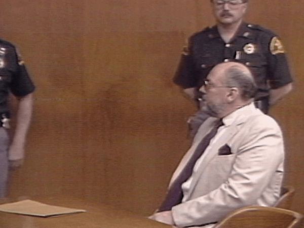 Deep Undercover - Operation Iceman: Taking Down The Mafia's Hitman
