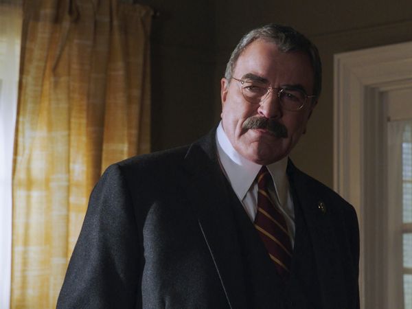 Blue Bloods - Smoke & Mirrors