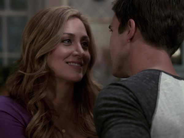 Rizzoli & Isles - He Ain't Heavy, He's My Brother