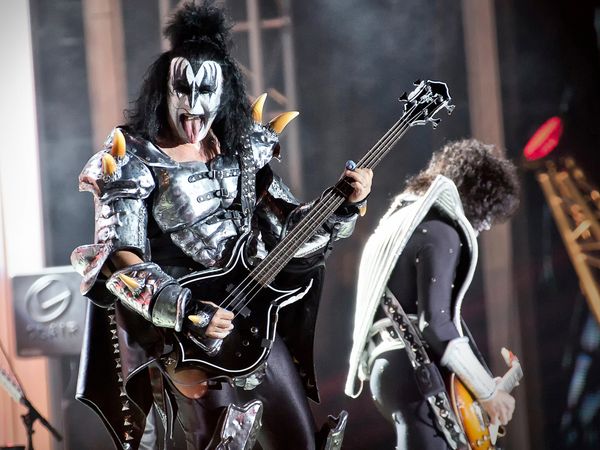 Frontmen - Gene Simmons & Paul Stanley