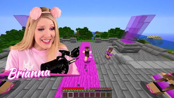 BriannaPlayz - Ways to Prank Unspeakable with Diamonds! / I Found a Leah Ashe Only Server in Minecraft!