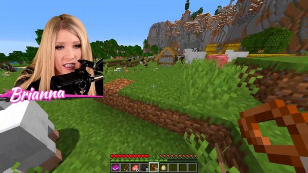 BriannaPlayz - How to Prank Leah Ashe as a Mob in Minecraft! / I Found a Villager Only Server in Minecraft!