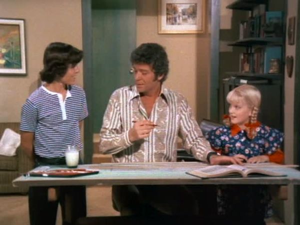 The Brady Bunch - Great Earring Caper