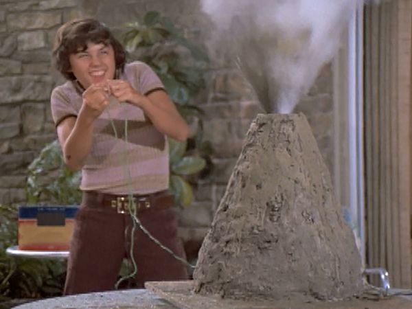 The Brady Bunch - Pass The Tabu (Part 2 to 073)