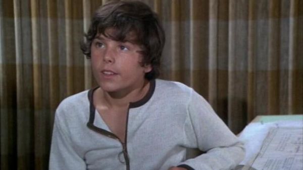 The Brady Bunch - My Sister Benedict Arnold