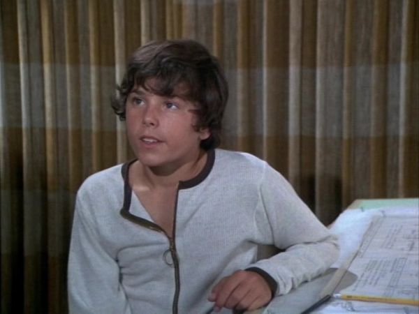 The Brady Bunch - My Sister Benedict Arnold